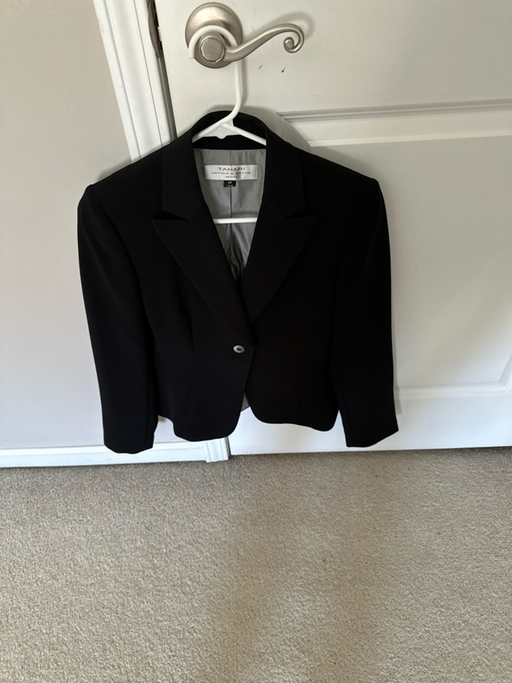 Tahari Black Women's Tailored Peplum Blazer